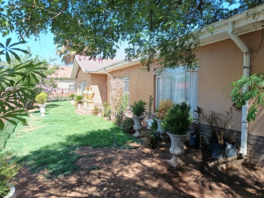 2 Bedroom Property for Sale in Reddersburg Free State